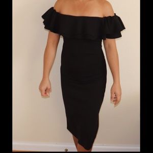 Francesca’s Cheryl Off The Shoulder Midi Dress